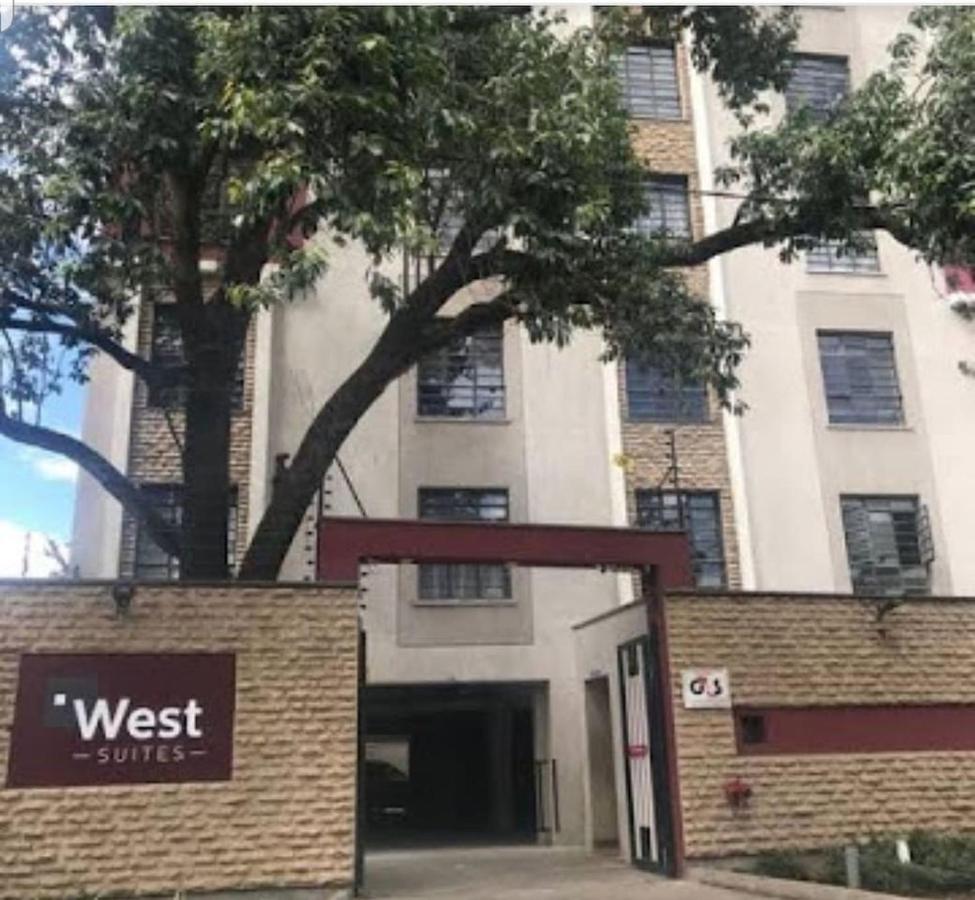 Nairobi West Suites מראה חיצוני תמונה